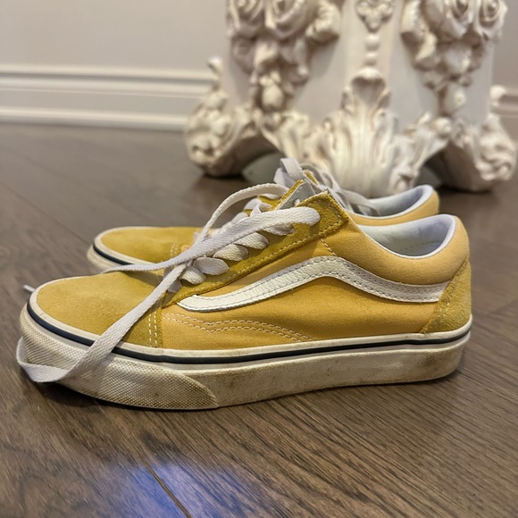 Mustard vans - Picture 4 of 6